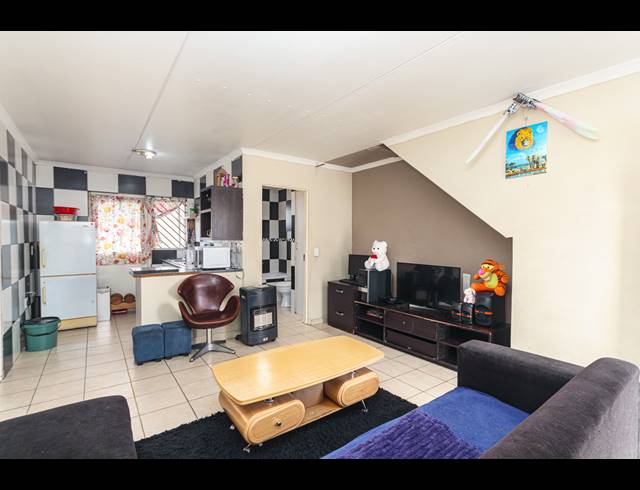 2 BEDROOM APARTMENT FOR SALE IN RUGBY